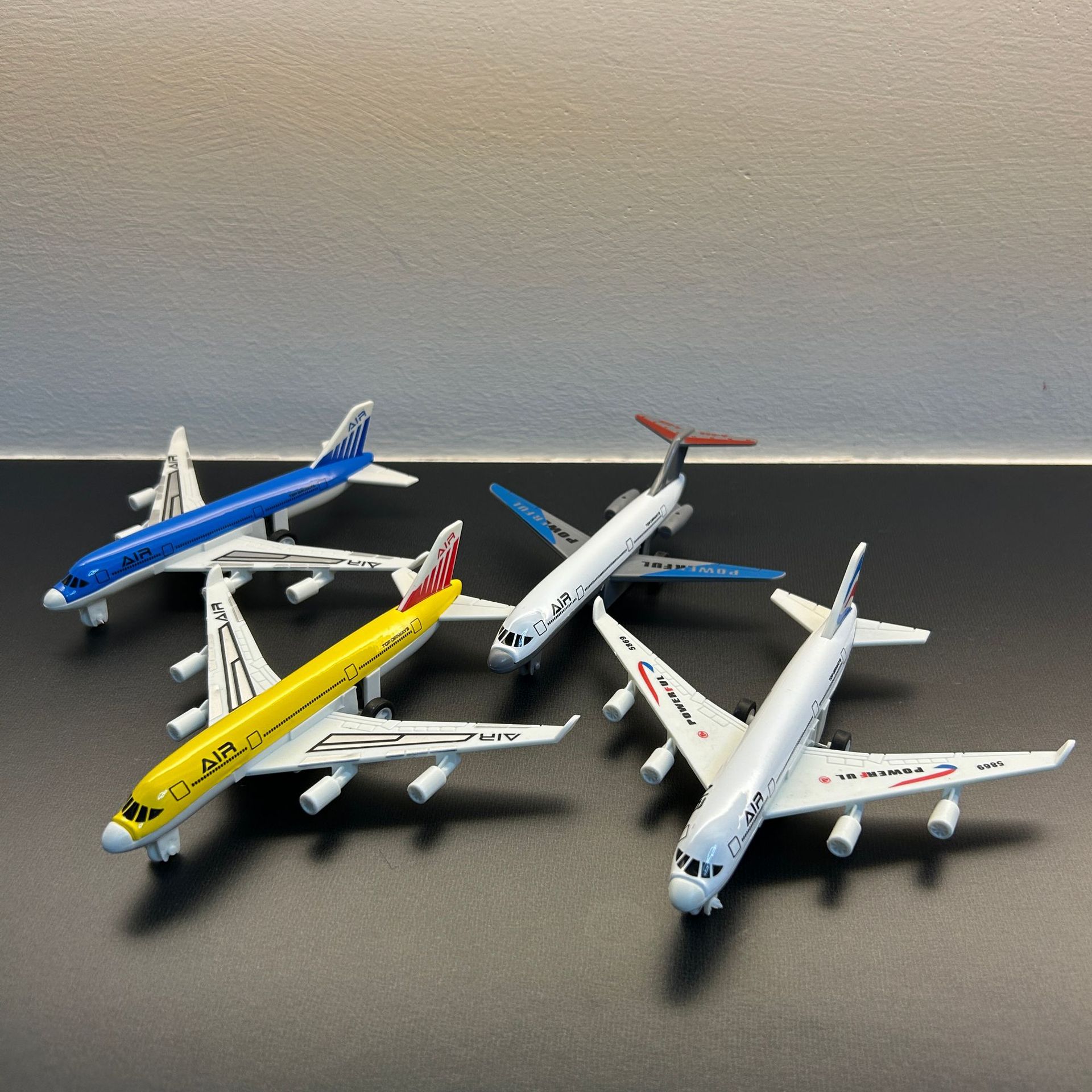 Акриловая подставка, прозрачна – обзор и цена Pop Display Shelf